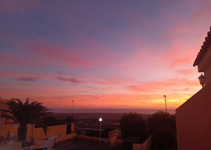 Проживание в семье Casa Playa El Moro